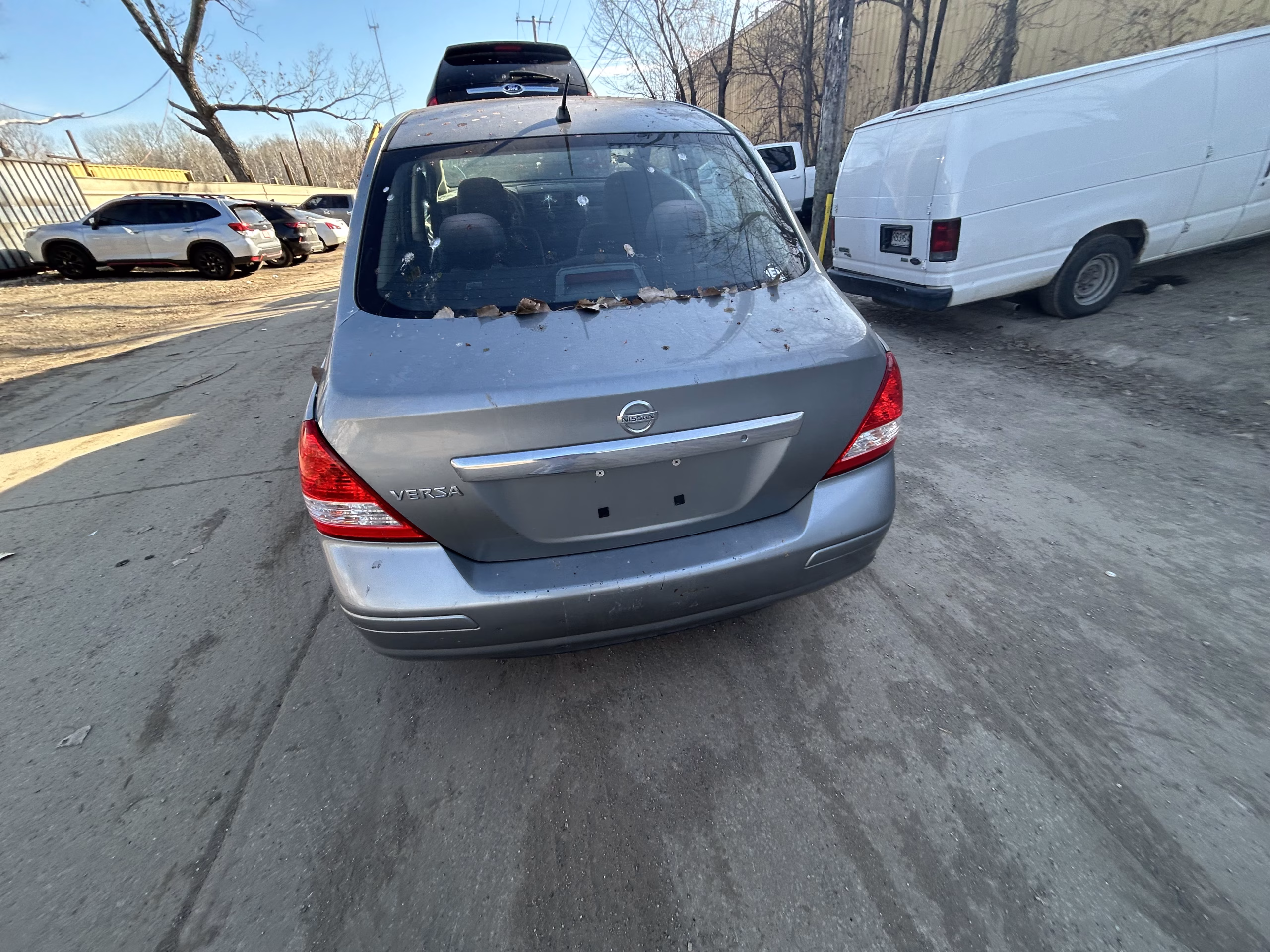 2010 Nissan versa