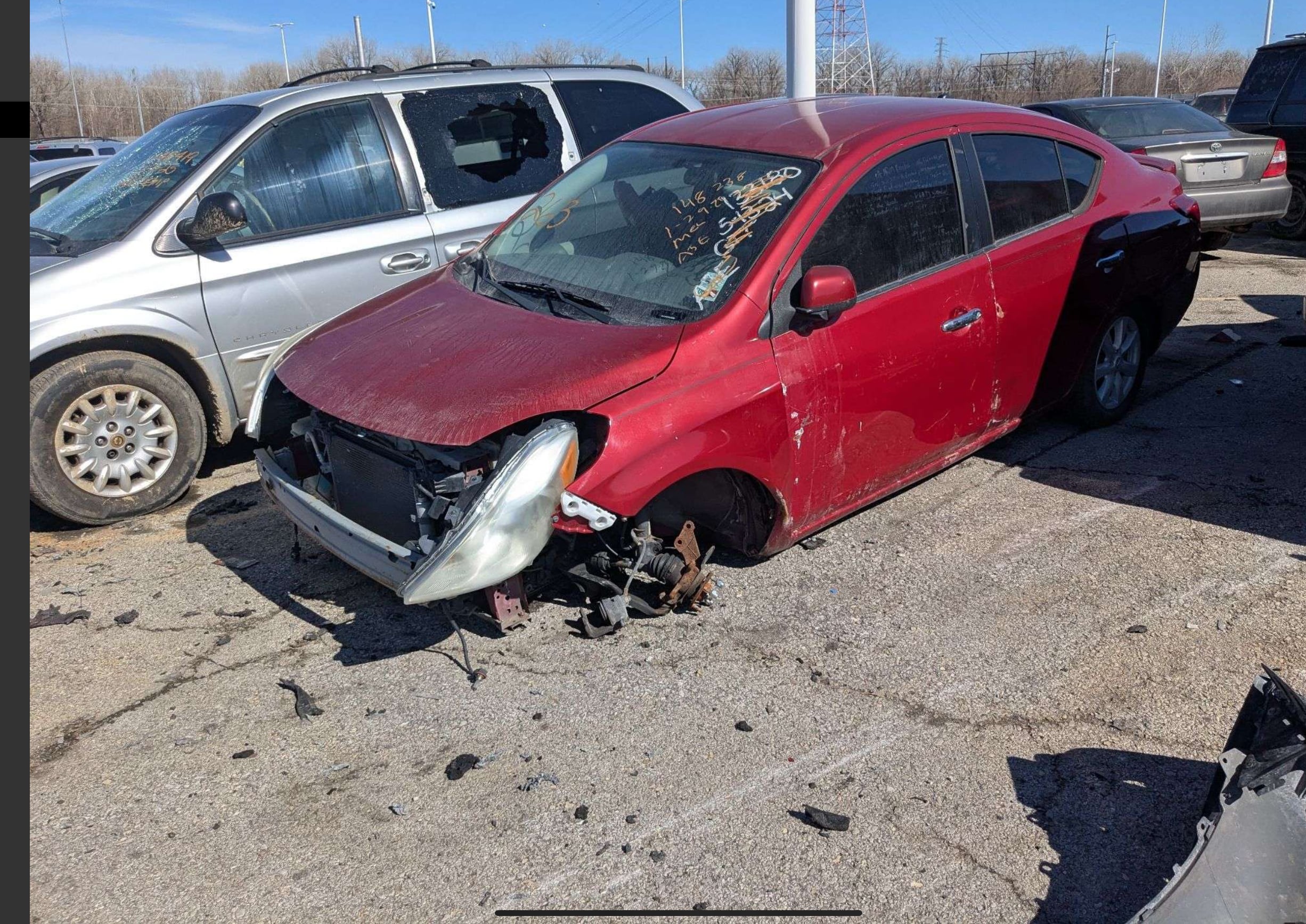 2013 NISSAN VERSA SL
