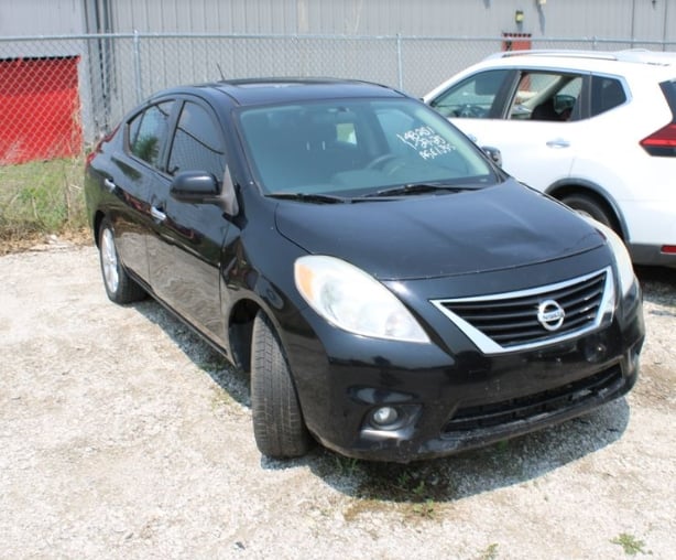 2014 NISSAN VERSA
