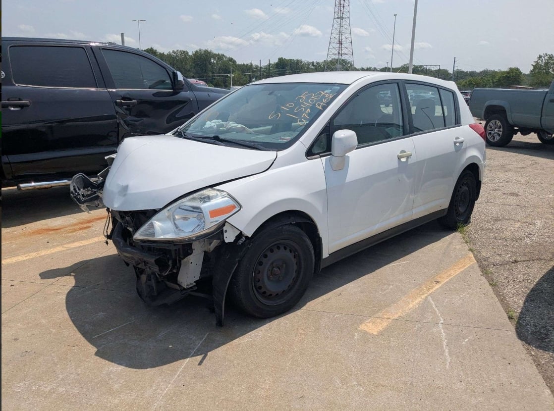 2012 NISSAN VERSA