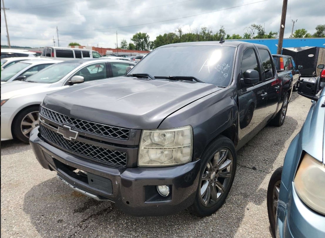 2011 CHEVROLET SILVERADO