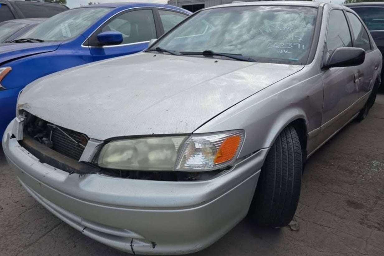 2000 toyota camry