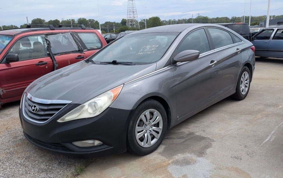 2011 HYUNDAI SONATA