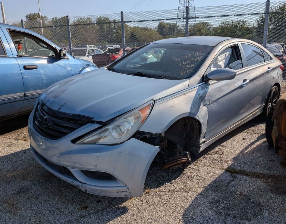 2011 HYUNDAI SONATA