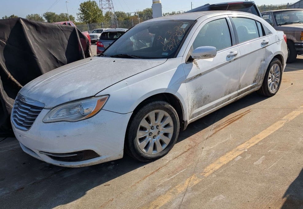2012 CHRYSLER 200