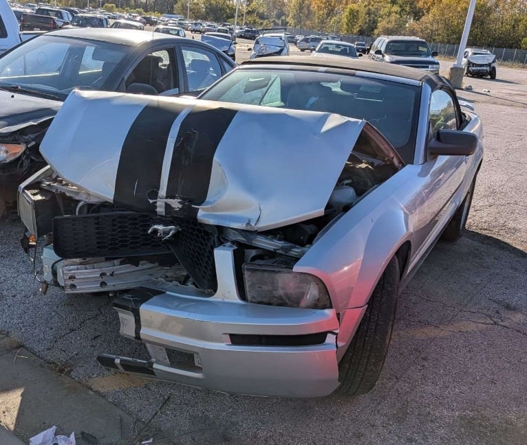 2005 ford mustang