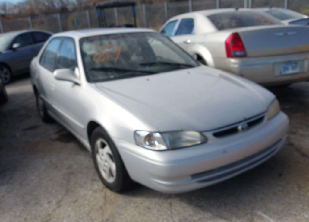 1999 toyota corolla