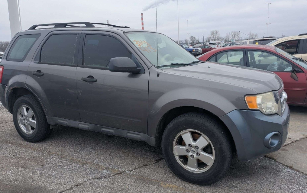 2011 FORD ESCAPE