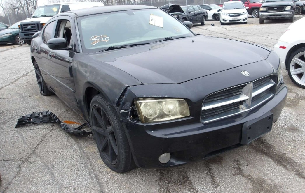 2010 DODGE CHARGER