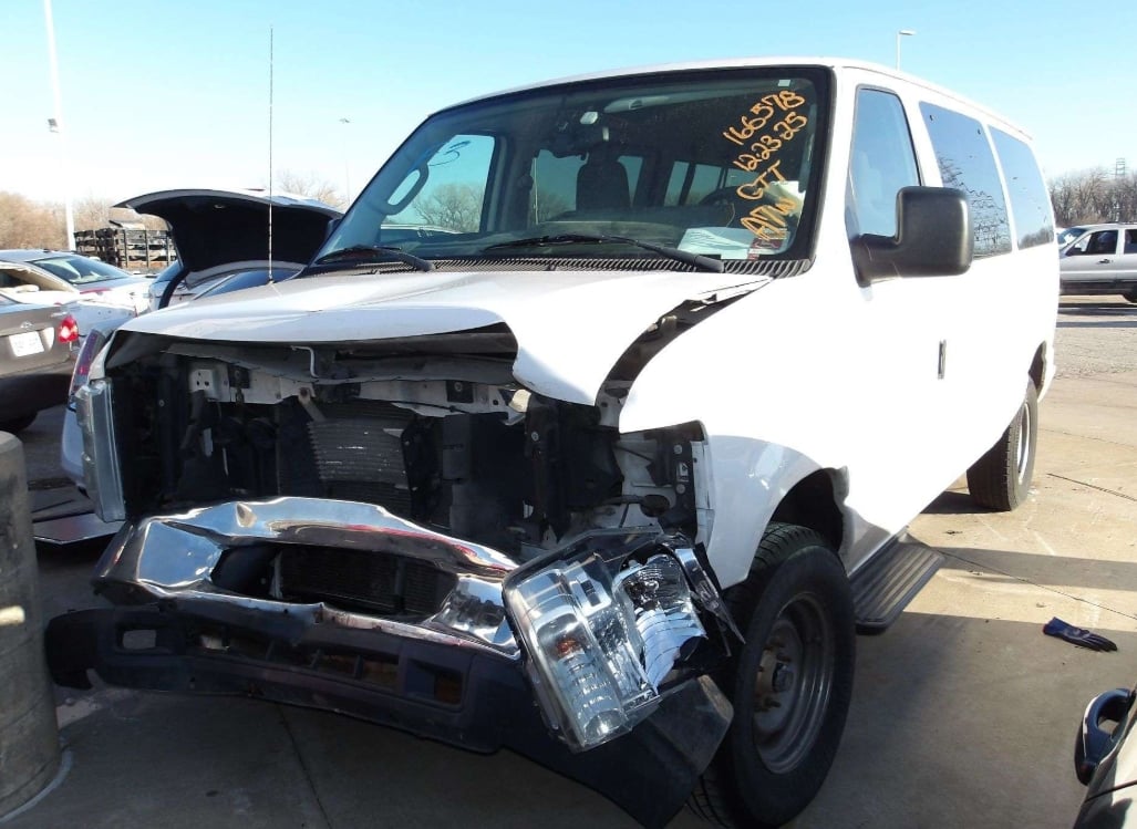 2013 FORD E-350